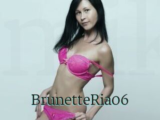 BrunetteRia06