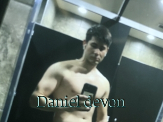 Daniel_devon