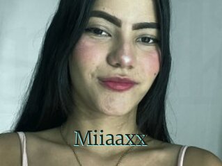 Miiaaxx