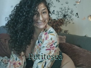 Petitesea