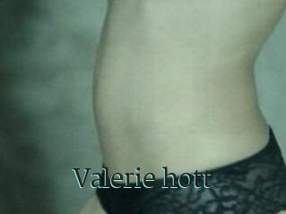 Valerie_hott